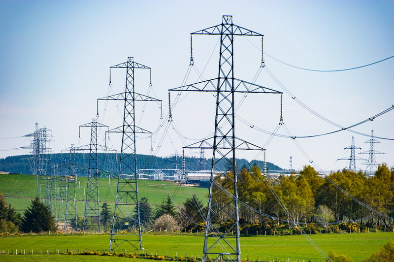 p3912257_2014032846_4 Overhead line of steel towers