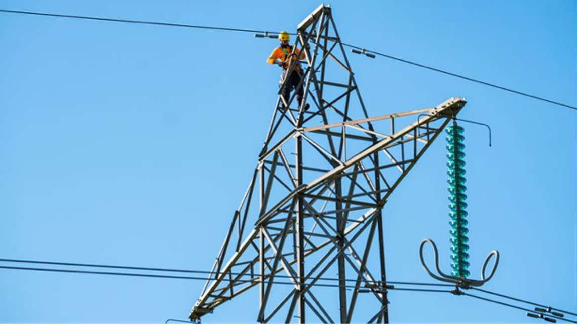 Engineer working on powerlines