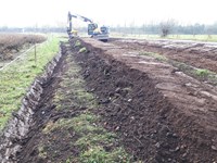 LT139-forming-topsoil-bunds-for-re-use-pri-works.jpg