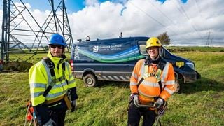 Engineers in front of an SSEN Van 