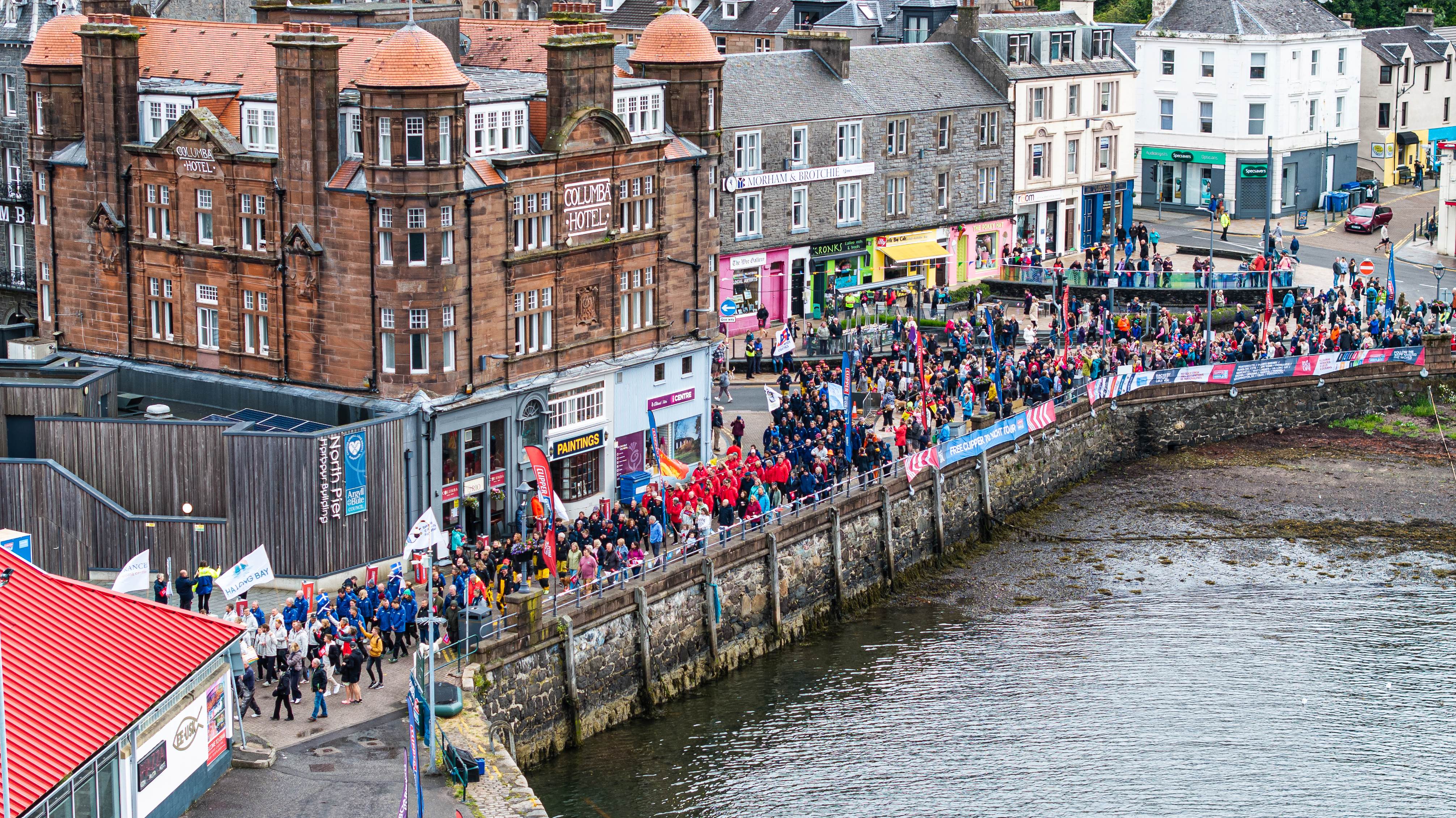Image of people walking through the streets of Oban 