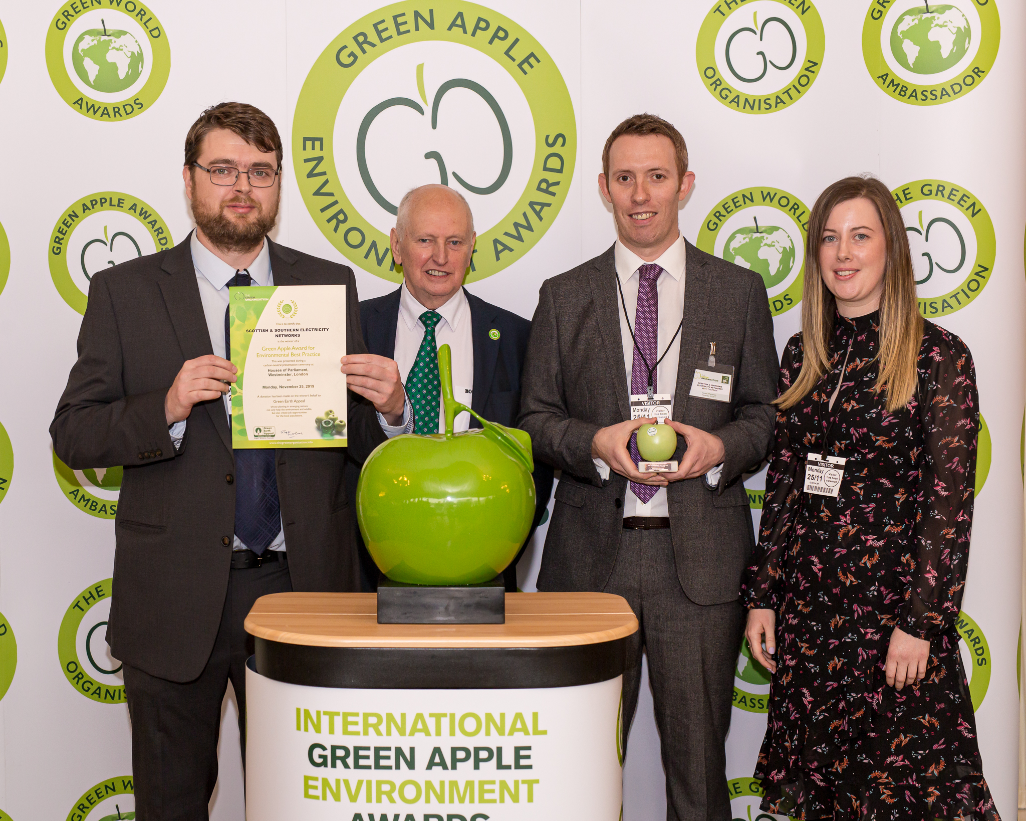 greenapple2-90-002.jpg