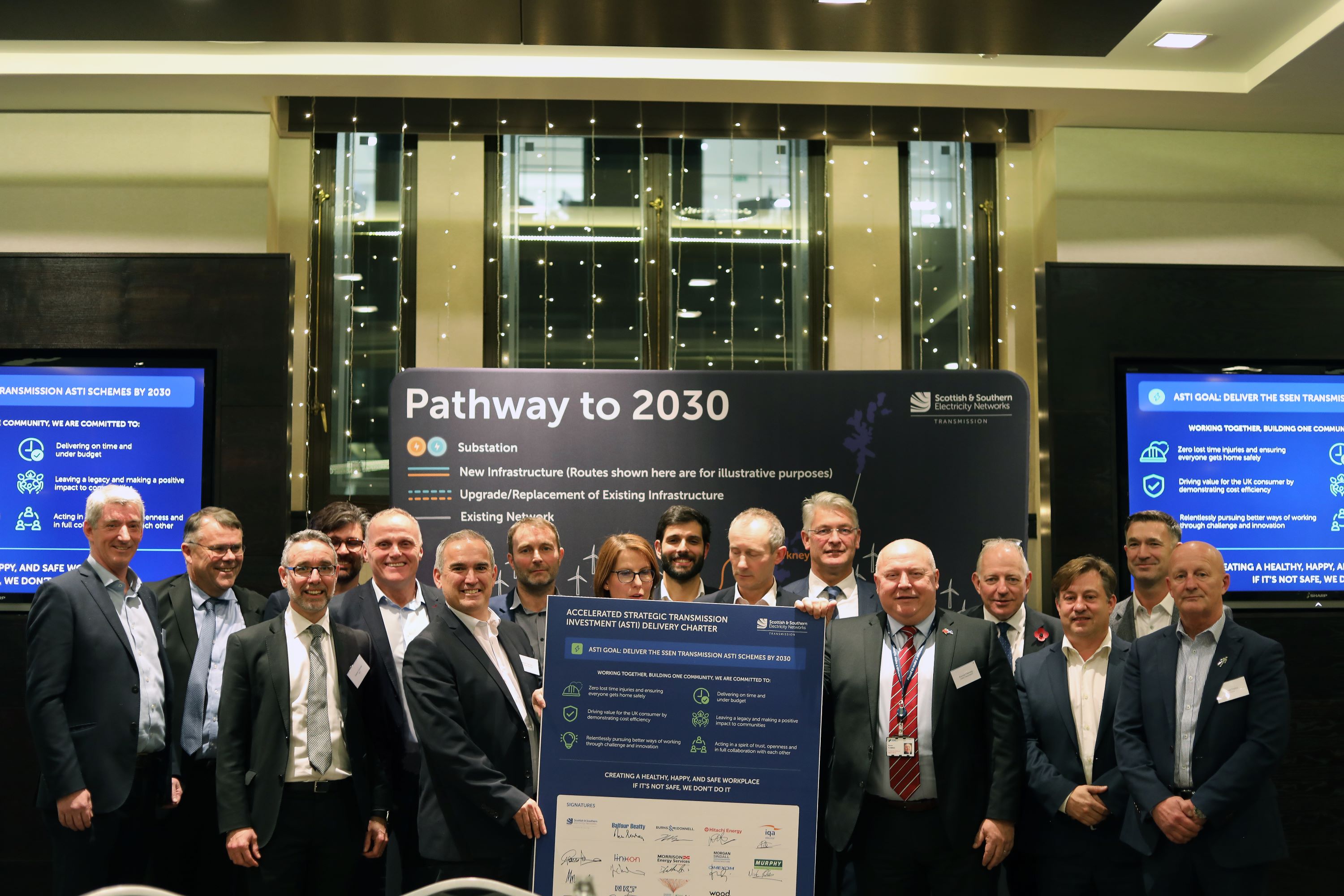 1. SSEN Transmission_Supply chain leaders gathered in Glasgow to sign SSEN Transmission's new Delivery Charter.jpg