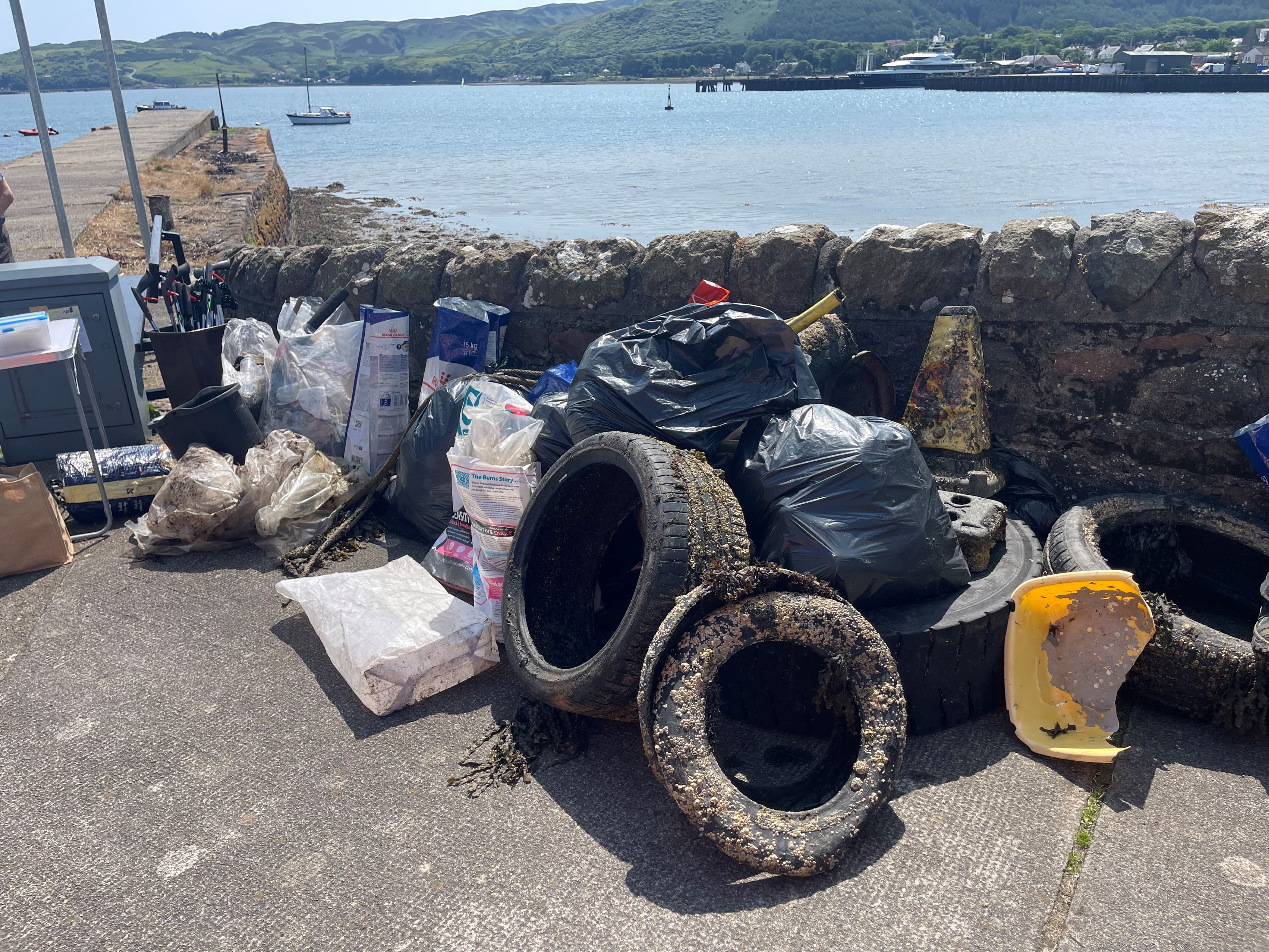 3. SSEN Transmission_The team worked to clear tyres, traffic cones and old fishing gear from the shores of Dalintober_Pic credit BAM.jpg