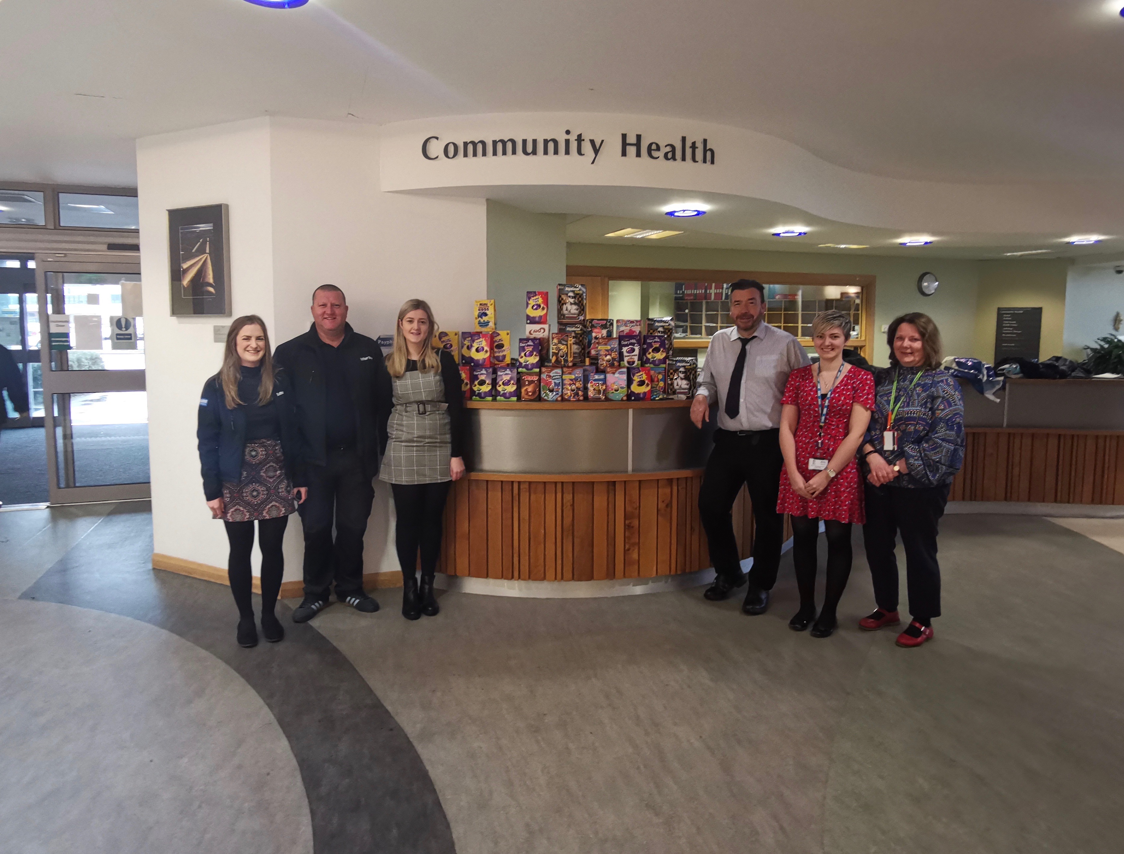 ssen-transmission-and-balfour-beatty-easter-egg-donation-photo-for-press-release.jpeg